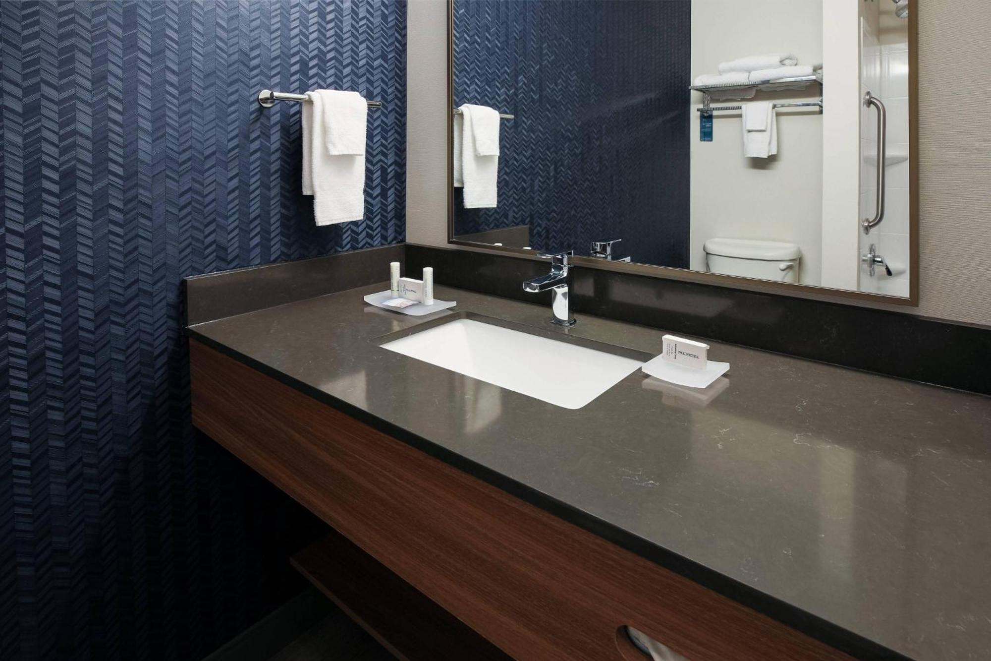 Fairfield Inn & Suites By Marriott Elizabethtown Ngoại thất bức ảnh